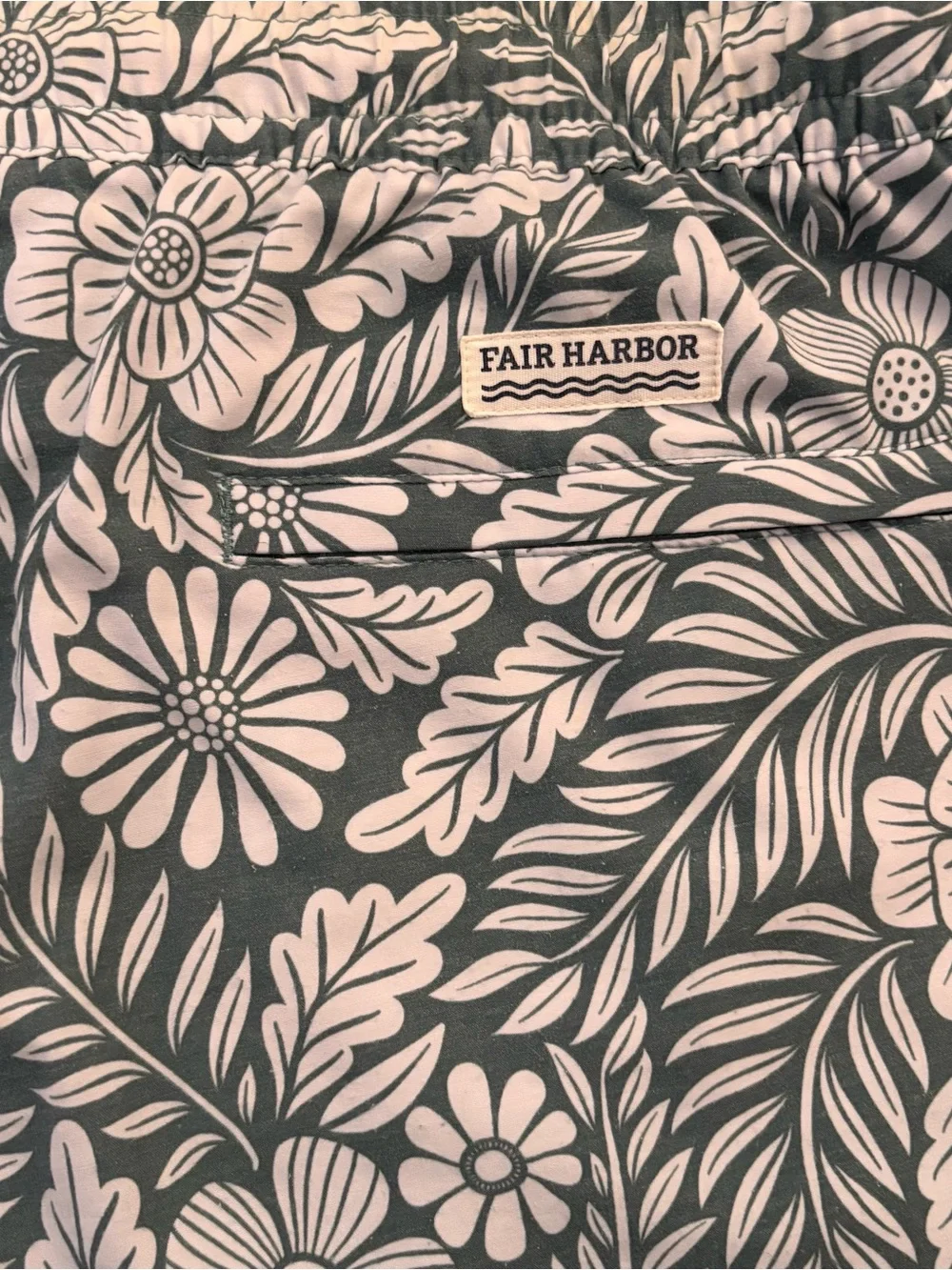 Fair Harbor Swim Trunks Men’s Medium - Picture 3 of 6
